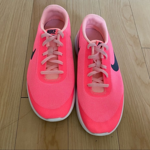New Nike | Pink Flex Experience 7 Lace Tie Running Sneaker, 6 - Picture 1 of 7